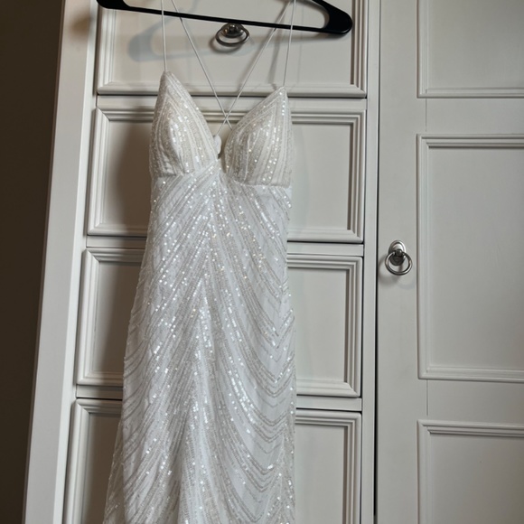 Dress - Picture 4 of 4